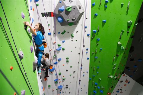 Onsight rock gym - Aug 20, 2016 · Onsight Rock Gym is a brand new, world-class indoor rock climbing gym in Knoxville. Featuring over 12,000 sq feet of climbing surface and walls that soar over 50 feet tall, we are Knoxville's largest and tallest rock climbing gym. Onsight offers top rope/lead climbing and bouldering for all ages and abilities as well as a wide array of ...